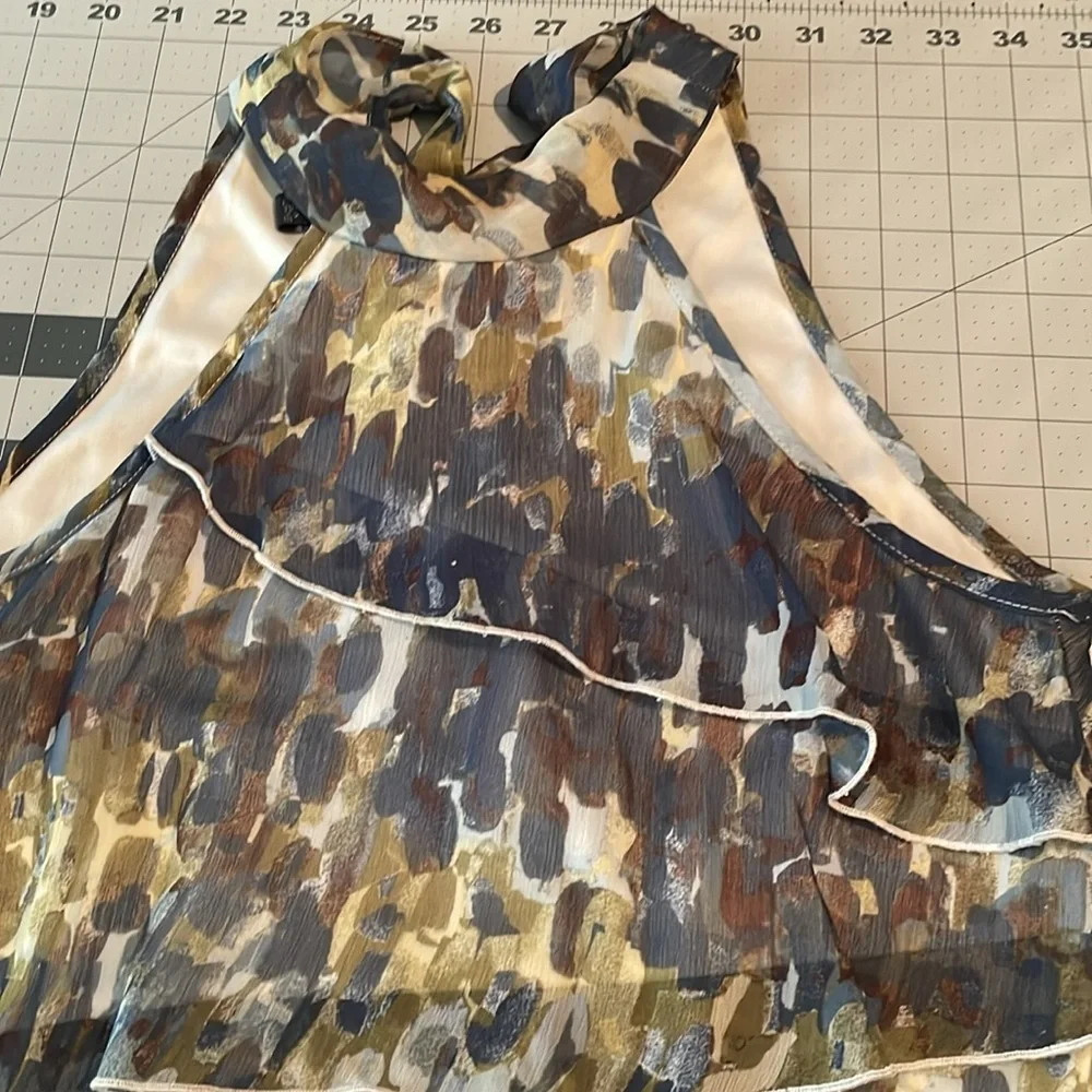 Multicolor Small Sleeveless Ruffle Top - Picture 2 of 4